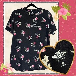 Hollister Floral T-Shirt – Size XL